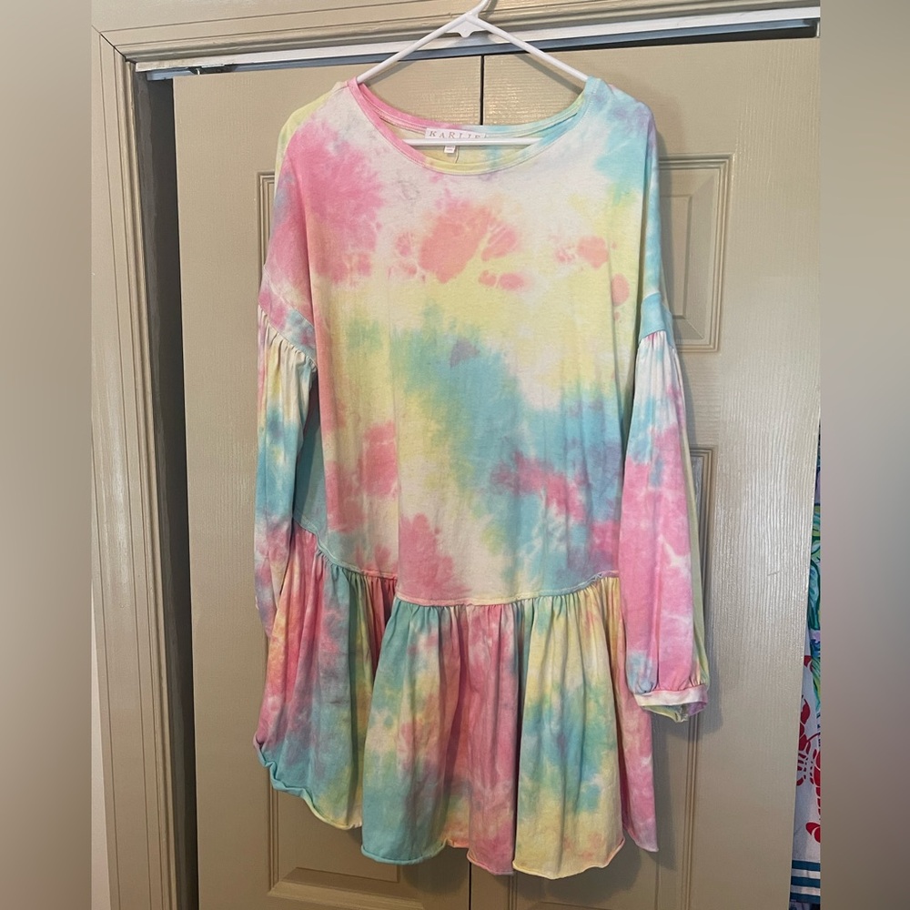 Super cute Karlie tye dye dress